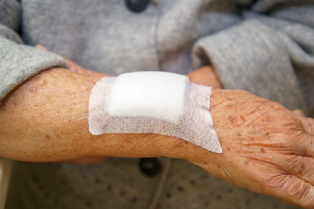 wound care for skin tear in elderly